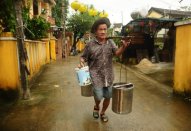 Người giữ nghề gánh nước ở Hội An
