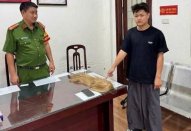 Tạm giữ hình sự đối tượng giả gái lừa bạn nhậu về homestay để trộm điện thoại